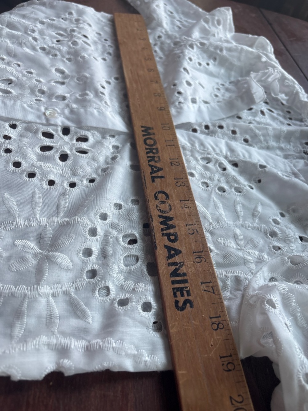 White eyelet button-up 3/4 shirt, size small - Picture 6 of 7